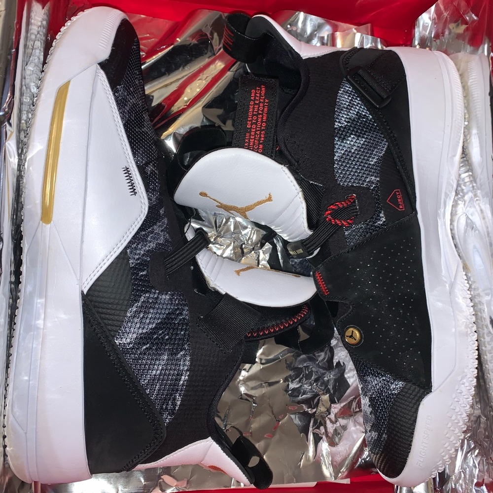 Nike-Air-Jordan-XXXIII Black-Camo-Gold-Mens - Picture 2 of 7